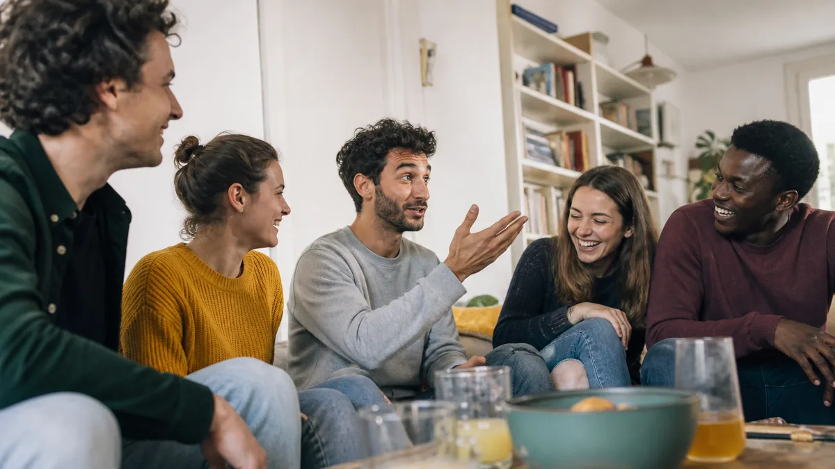Amis surpris et amusés par une réponse insolite