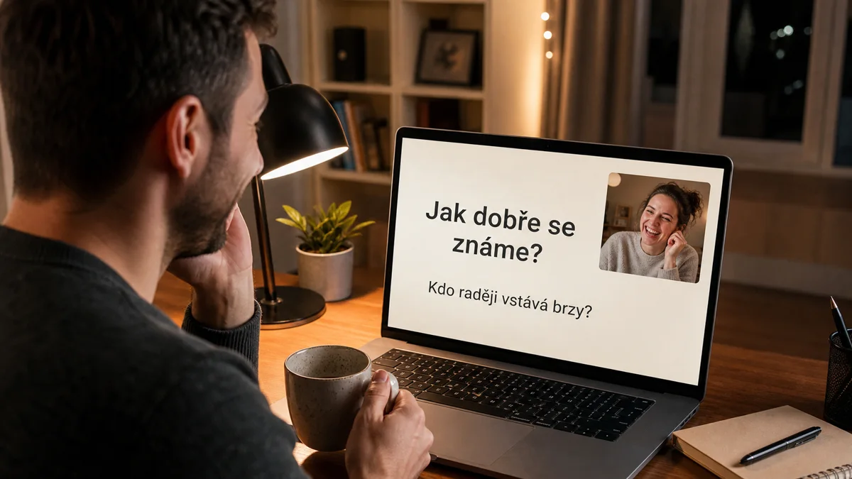 Český pár hraje online kvíz s otázkou na obrazovce
