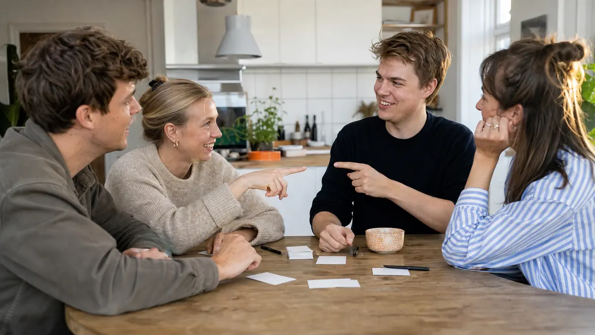 Venner starter en runde